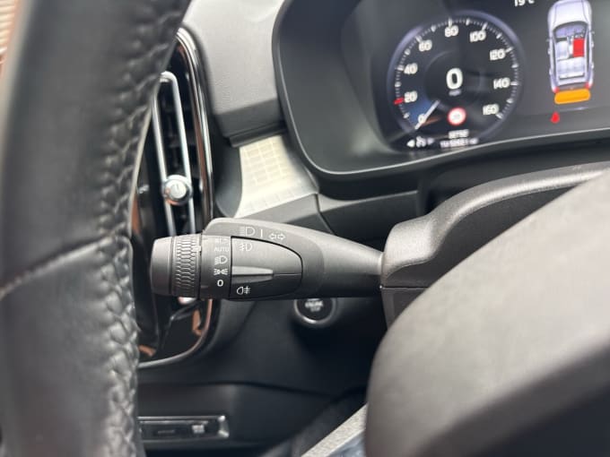 2025 Volvo Xc40