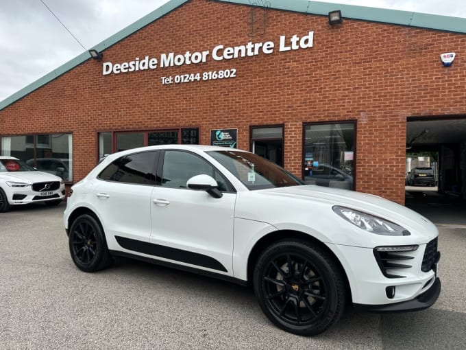 2025 Porsche Macan