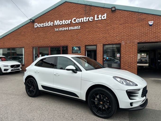 2025 Porsche Macan