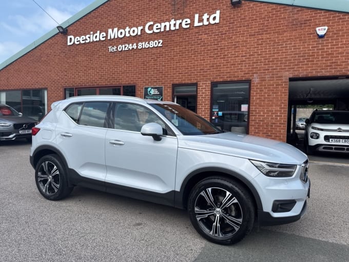 2025 Volvo Xc40