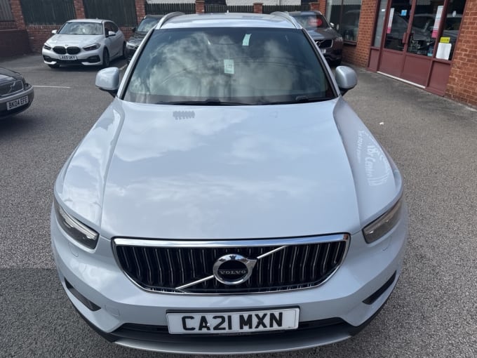 2025 Volvo Xc40