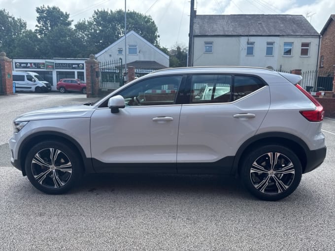 2025 Volvo Xc40