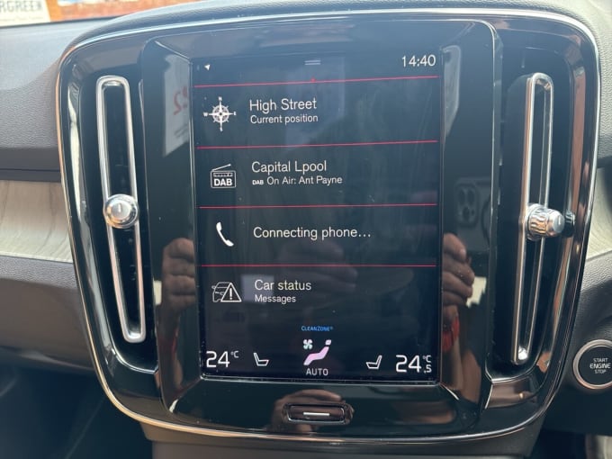 2025 Volvo Xc40