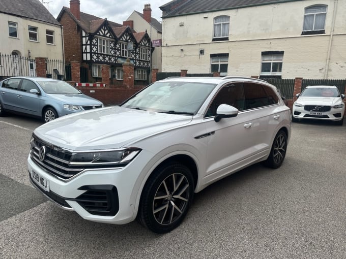 2025 Volkswagen Touareg