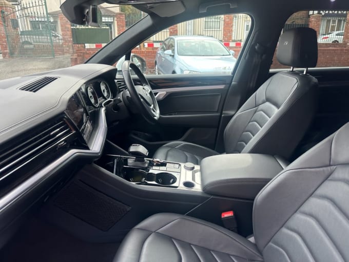 2025 Volkswagen Touareg