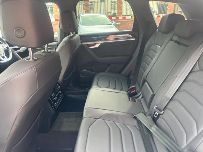 2025 Volkswagen Touareg
