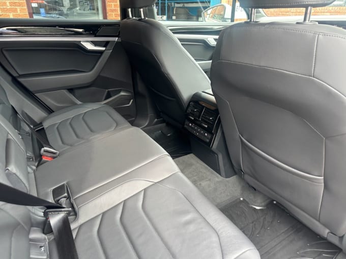 2025 Volkswagen Touareg