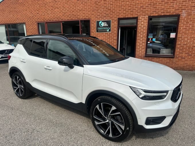 2025 Volvo Xc40
