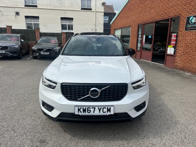 2025 Volvo Xc40