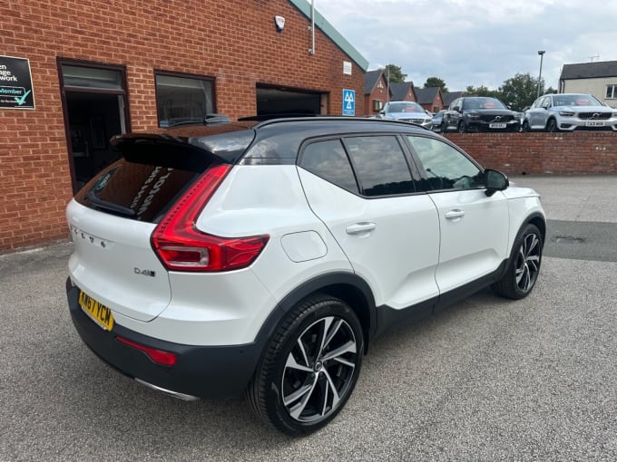2025 Volvo Xc40