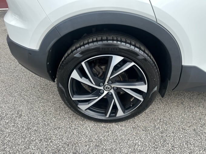 2025 Volvo Xc40