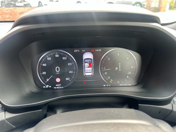 2025 Volvo Xc40