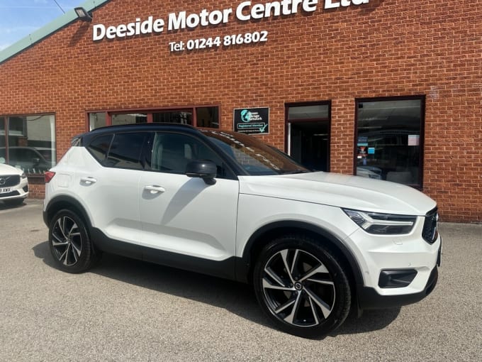 2025 Volvo Xc40