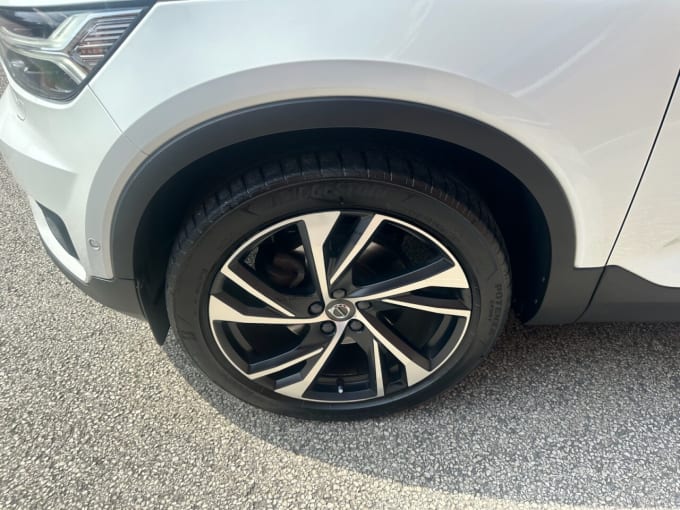 2025 Volvo Xc40