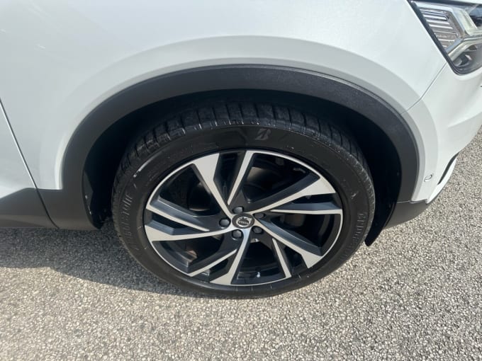 2025 Volvo Xc40
