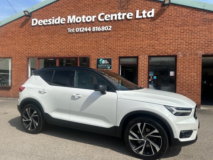 2025 Volvo Xc40