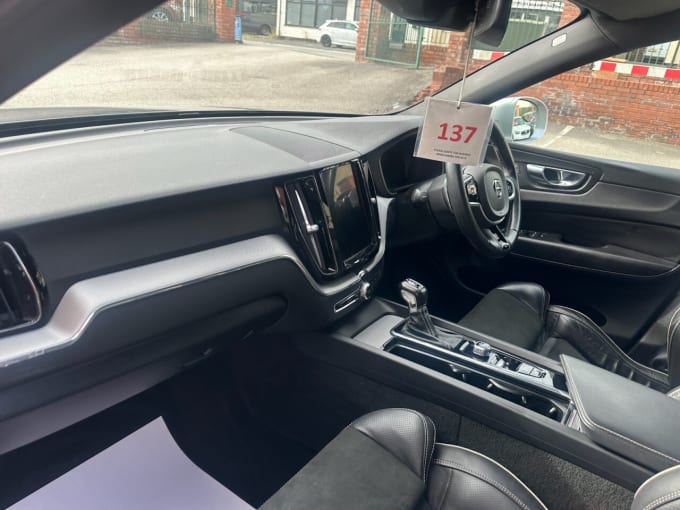 2025 Volvo Xc60