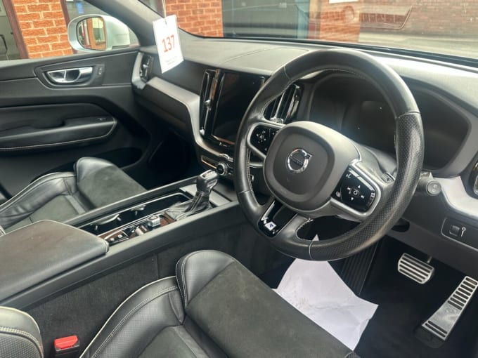 2025 Volvo Xc60