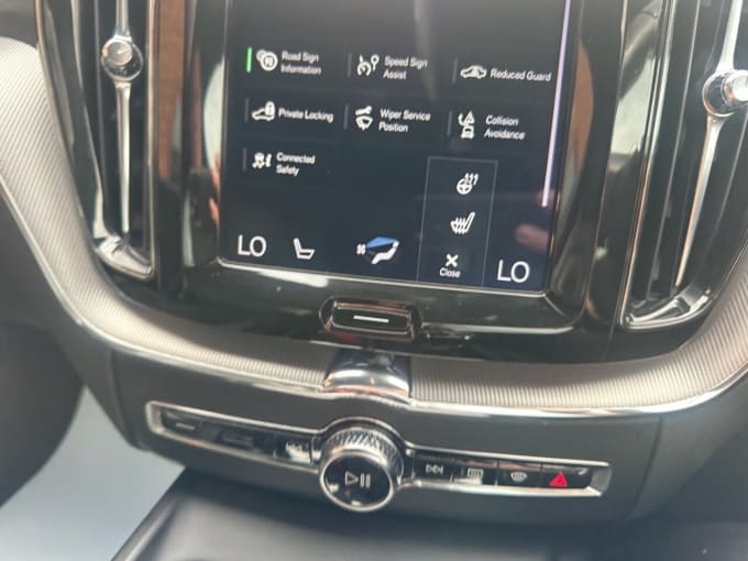 2025 Volvo Xc60