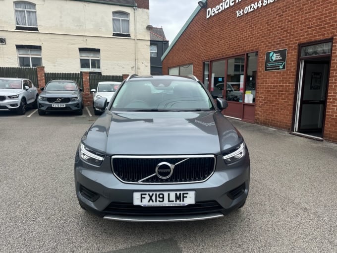 2025 Volvo Xc40