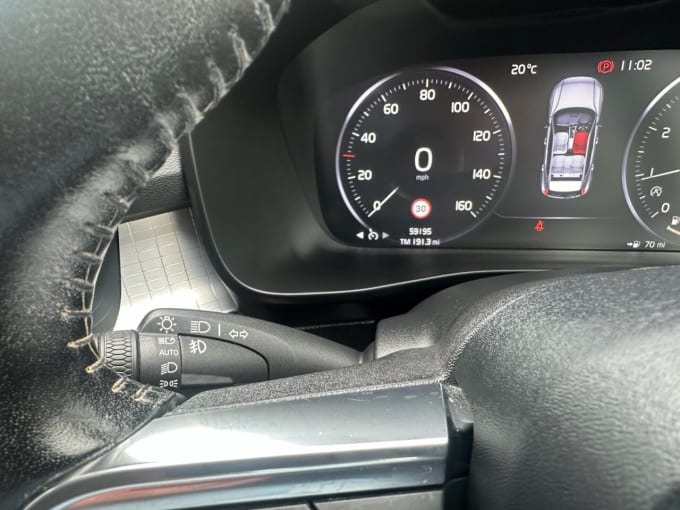 2025 Volvo Xc40