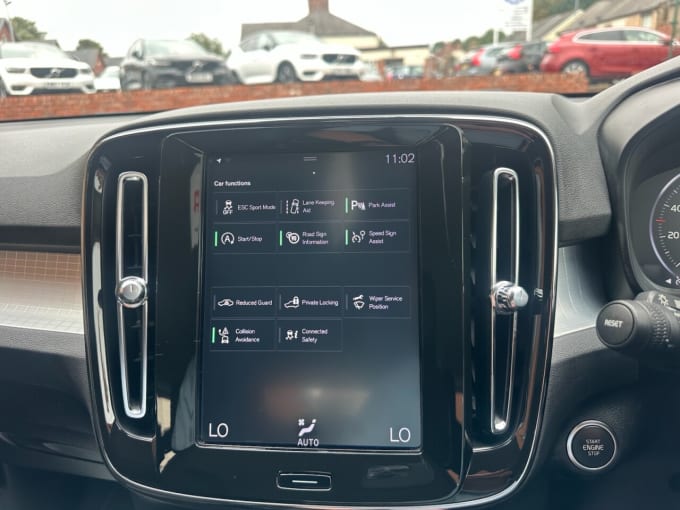 2025 Volvo Xc40