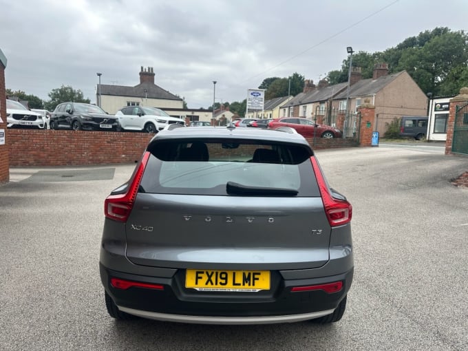 2025 Volvo Xc40