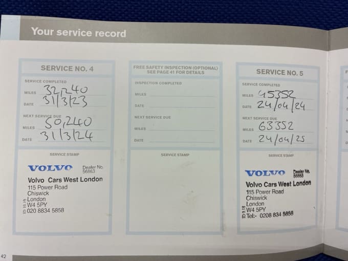 2025 Volvo Xc40
