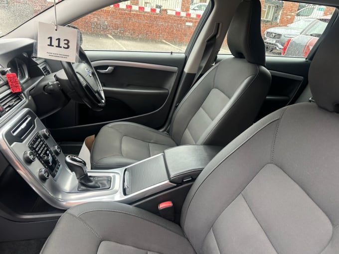2025 Volvo V70
