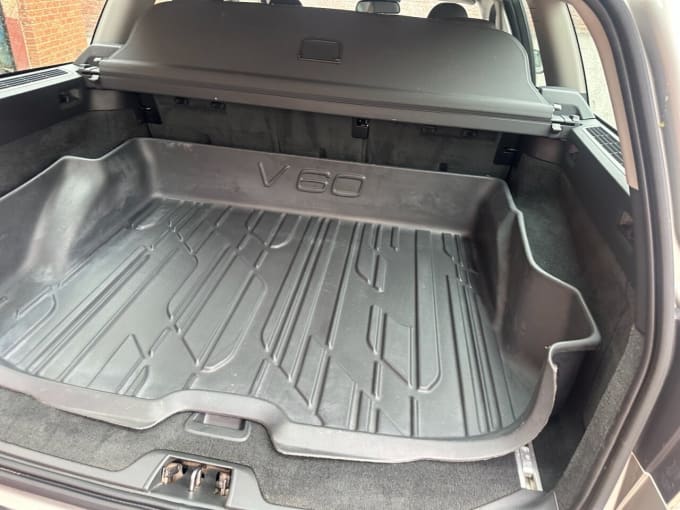 2025 Volvo V70