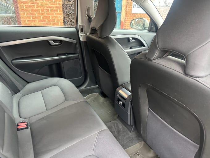 2025 Volvo V70