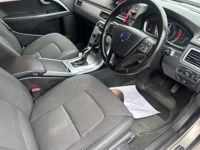 2025 Volvo V70
