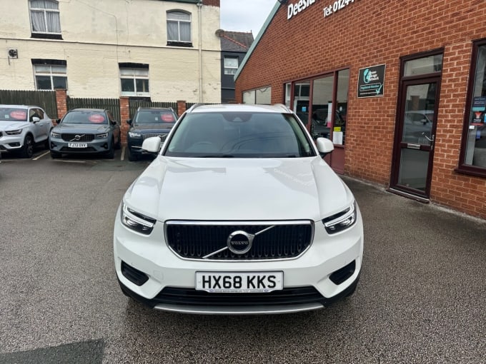 2025 Volvo Xc40