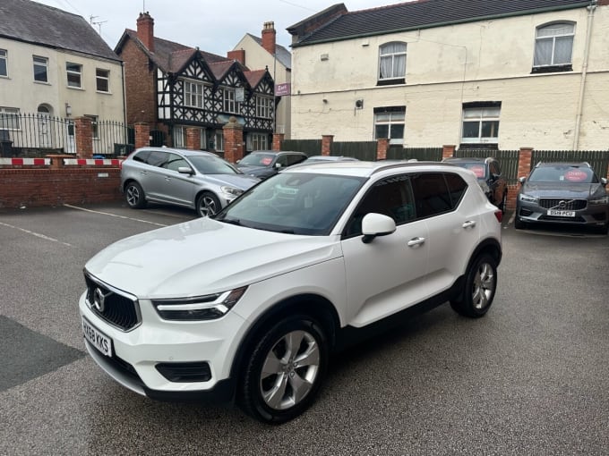2025 Volvo Xc40