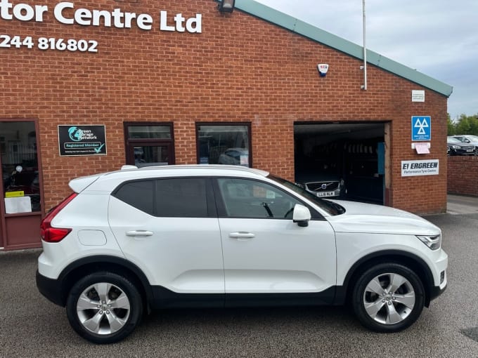 2025 Volvo Xc40