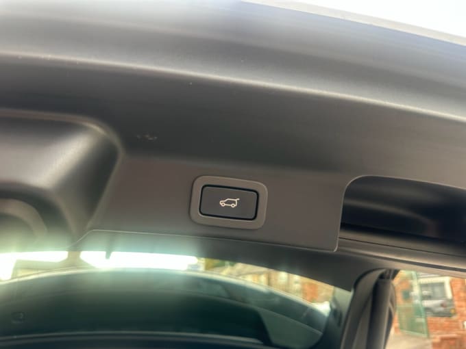 2025 Jaguar F-pace