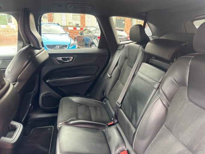 2025 Volvo Xc60