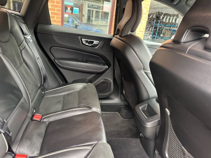 2025 Volvo Xc60