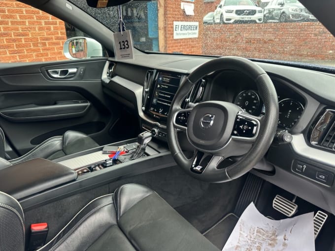 2025 Volvo Xc60