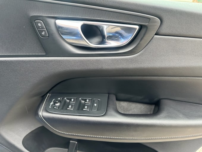 2025 Volvo Xc60