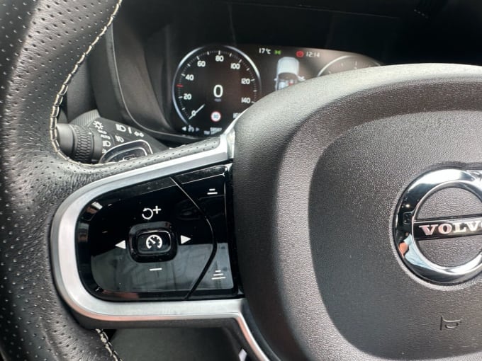 2025 Volvo Xc60