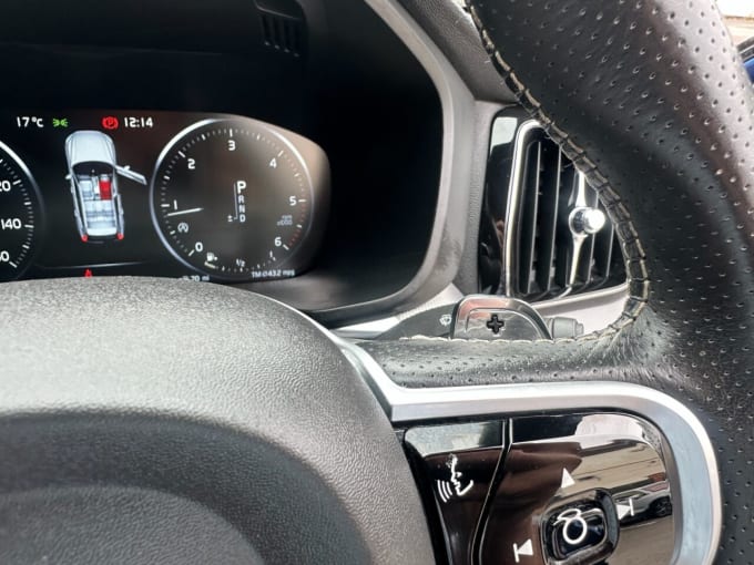 2025 Volvo Xc60