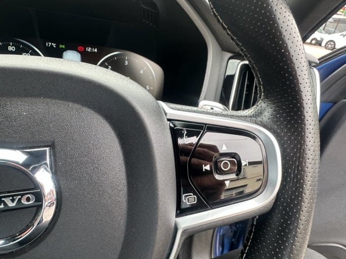 2025 Volvo Xc60