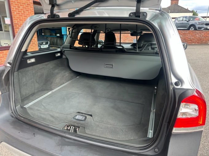 2025 Volvo Xc70