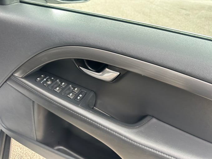 2025 Volvo Xc70