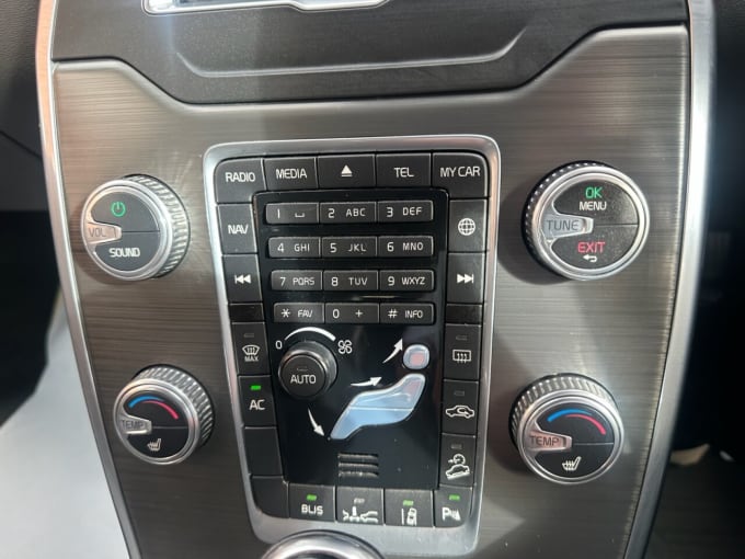 2025 Volvo Xc70