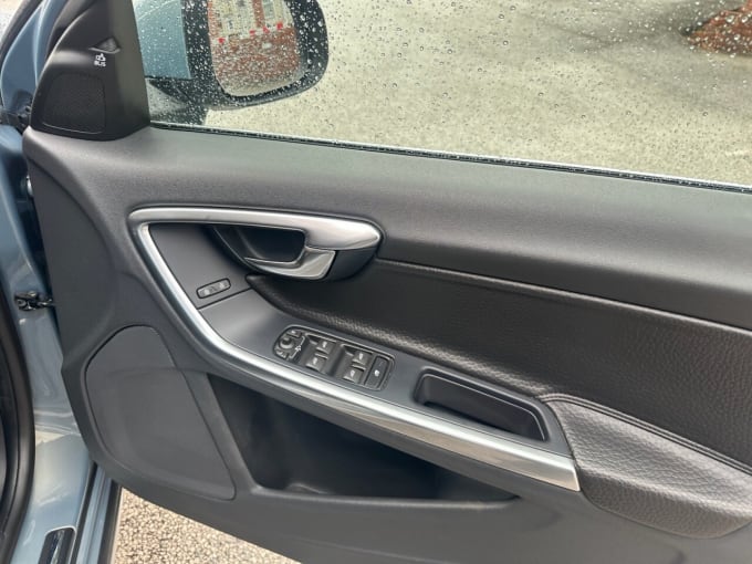 2025 Volvo S60