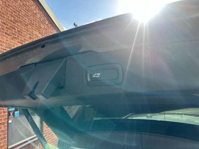 2025 Volvo V60