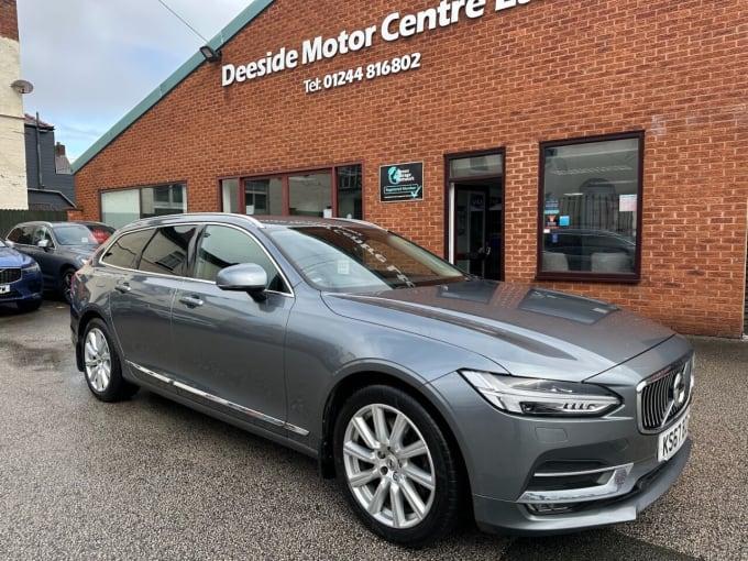 2025 Volvo V90