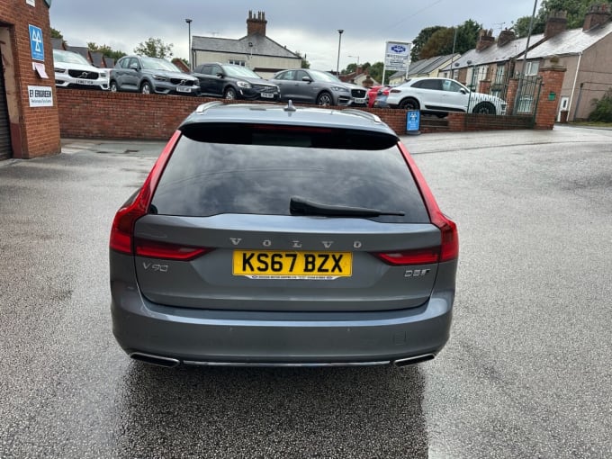 2025 Volvo V90